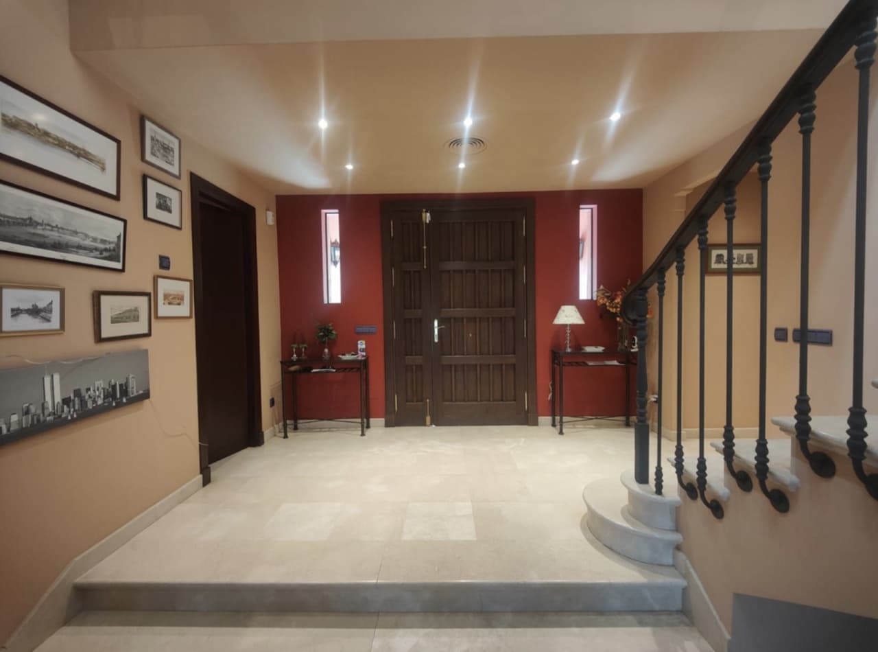 5 soveværelse Villa til salg i Marbella med swimmingpool garage - € 1.550.000 (Ref: 8796324)
