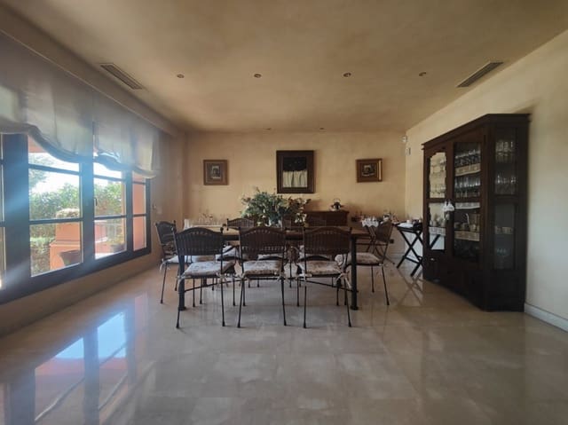 5 chambre Villa/Maison à vendre à Casco Antiguo, Marbella avec piscine garage - 1 550 000 € (Ref: 8796324)