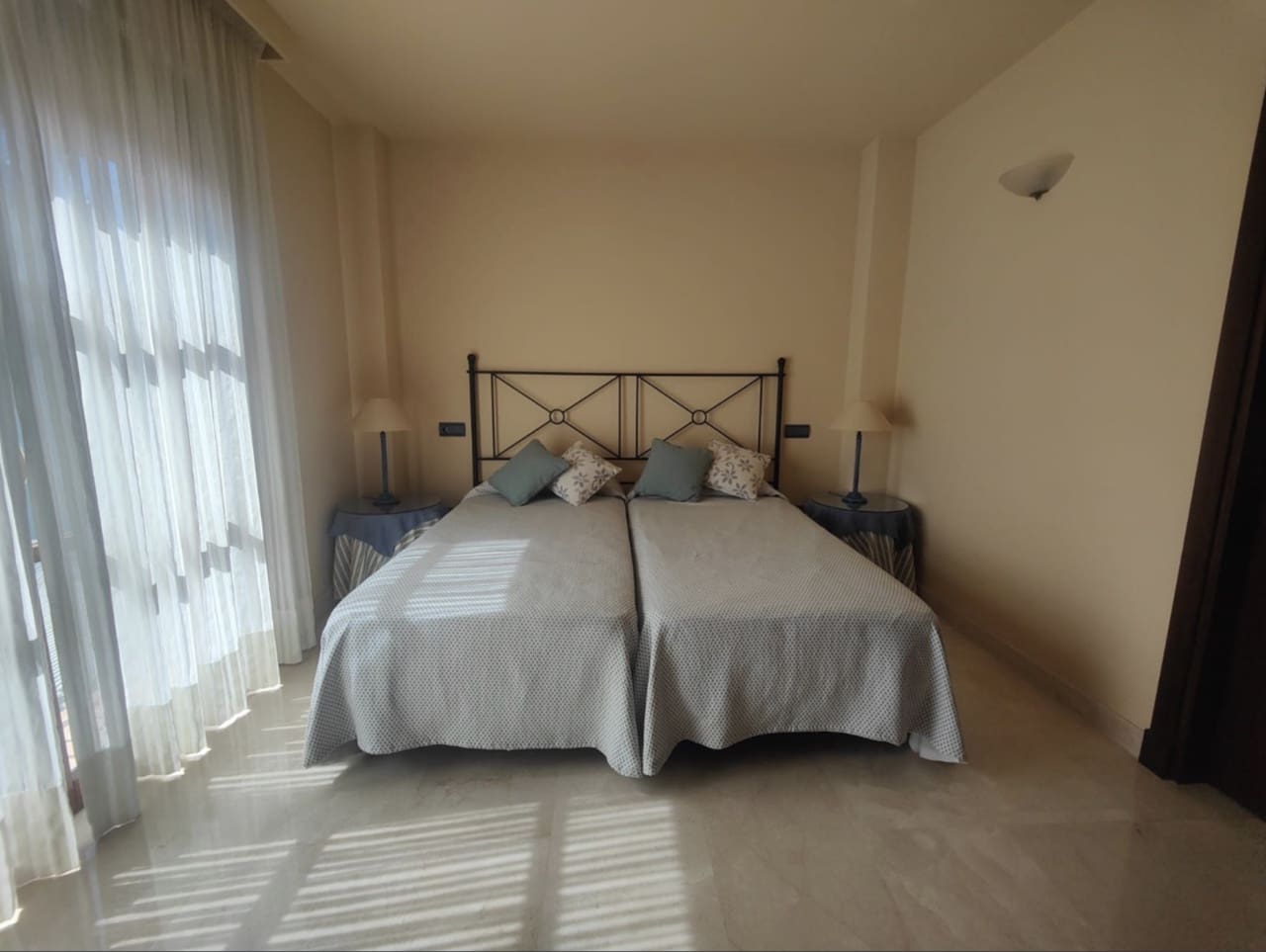 5 soveværelse Villa til salg i Marbella med swimmingpool garage - € 1.550.000 (Ref: 8796324)