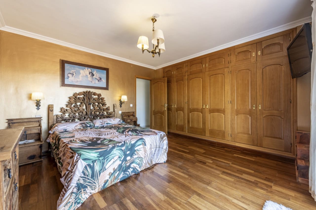 Chalet de 5 habitaciones en Marbella en venta con piscina garaje - 1.295.000 € (Ref: 8796325)