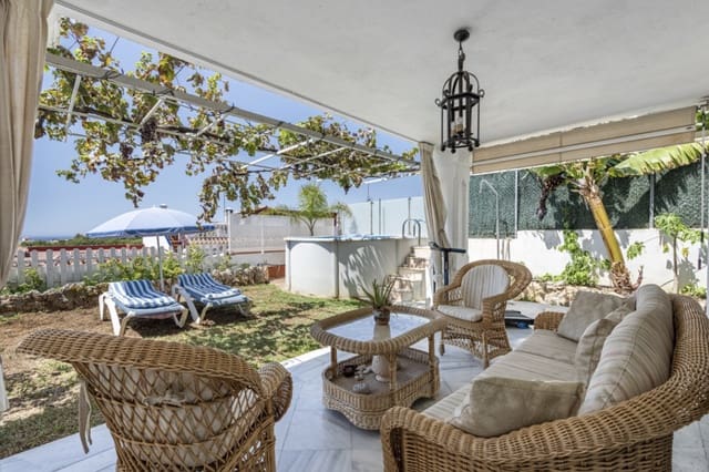 5 soveværelse Villa til salg i Casco Antiguo, Marbella med swimmingpool garage - € 1.295.000 (Ref: 8796325)