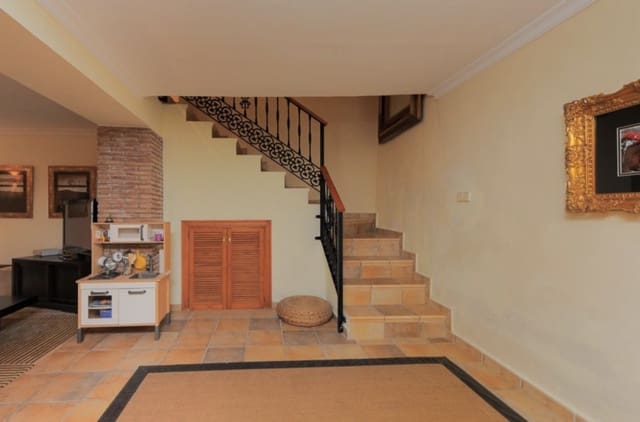 3 soveværelse Byhus til salg i Casco Antiguo, Marbella - € 1.500.000 (Ref: 8796326)