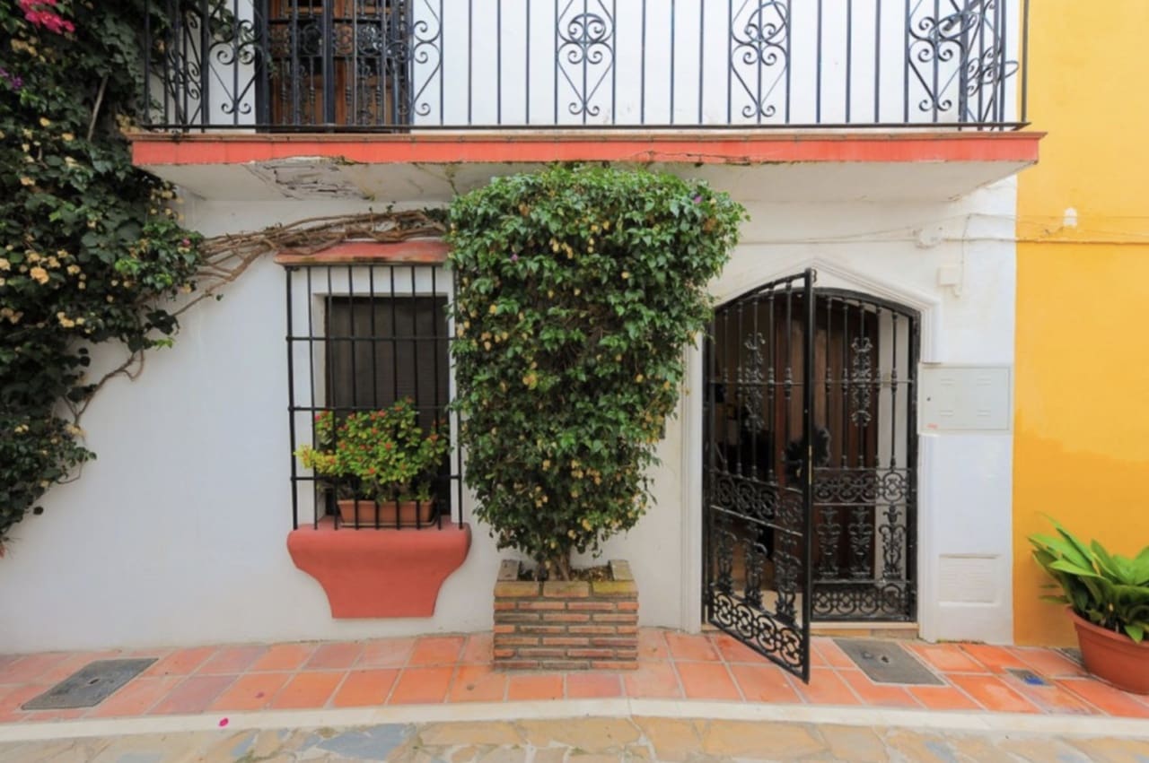 3 soveværelse Byhus til salg i Marbella - € 1.500.000 (Ref: 8796326)