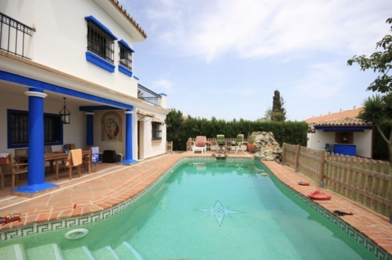 7 soveværelse Villa til salg i Marbella med swimmingpool garage - € 1.150.000 (Ref: 8796327)