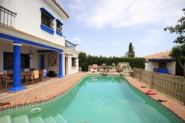 7 chambre Villa/Maison à vendre à Casco Antiguo, Marbella avec piscine garage - 1 150 000 € (Ref: 8796327)