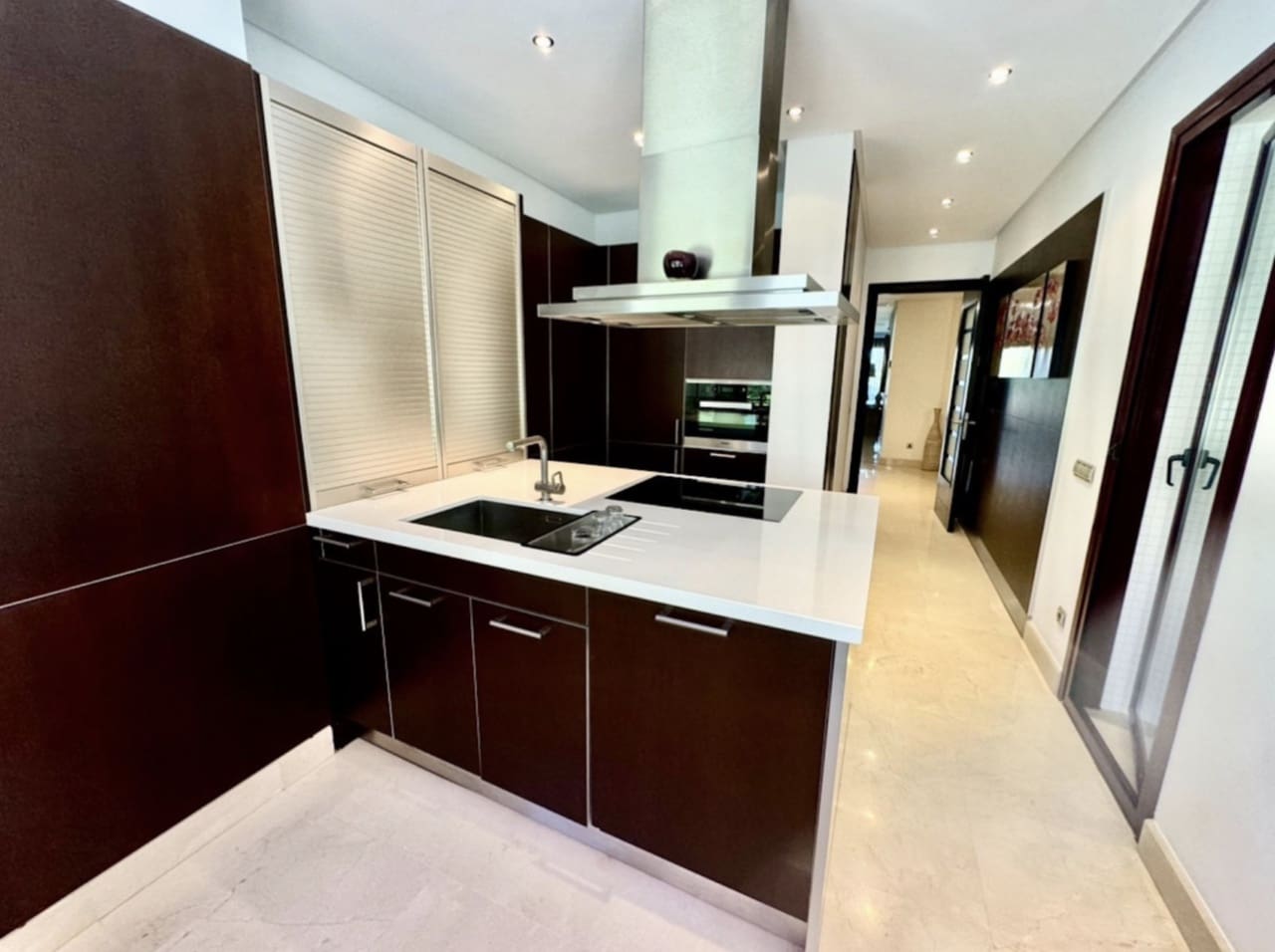 2 bedroom Apartment for sale in Puerto Banus with pool garage - € 2,800,000 (Ref: 8796328)