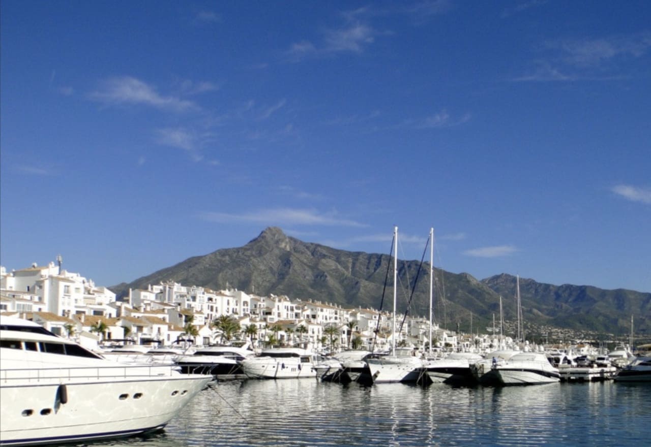 2 soveværelse Lejlighed til salg i Puerto Banus med garage - € 515.000 (Ref: 8796329)