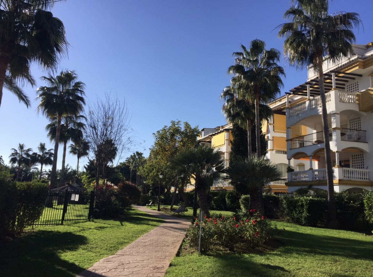 2 soveværelse Penthouse til salg i Puerto Banus med swimmingpool garage - € 530.000 (Ref: 8796330)