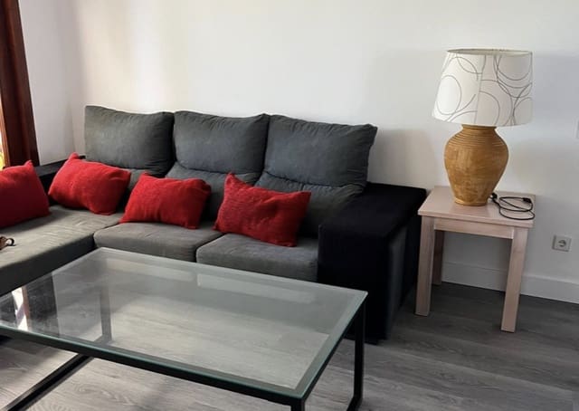 2 soveværelse Penthouse til salg i Puerto Banus, Marbella med swimmingpool garage - € 475.000 (Ref: 8796331)