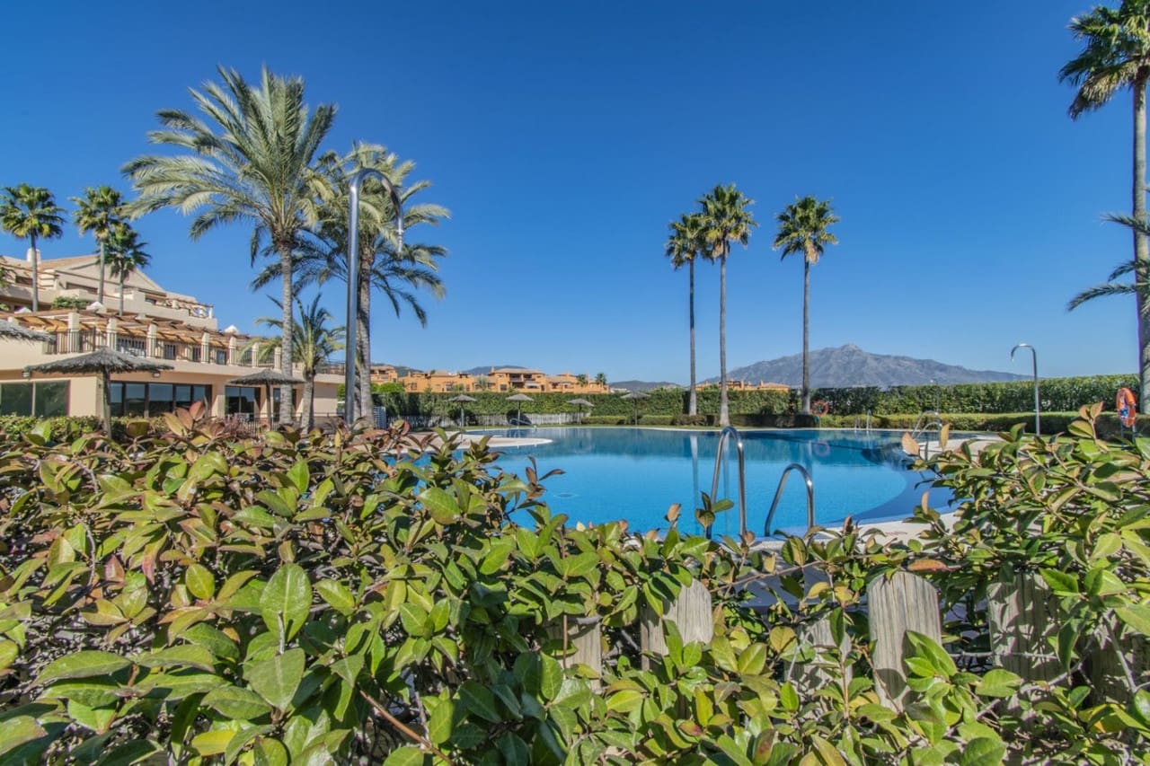 2 chambre Appartement à vendre à Benahavis avec piscine garage - 590 000 € (Ref: 8796332)