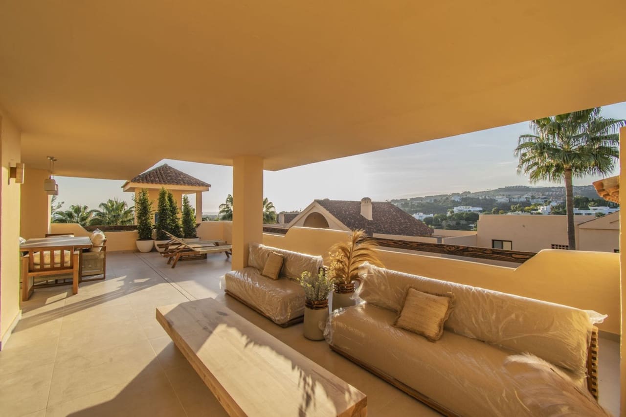 2 chambre Appartement à vendre à Benahavis avec piscine garage - 590 000 € (Ref: 8796332)