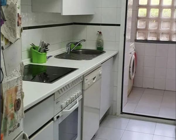 3 soverom Leilighet til salgs i Puerto Banus, Marbella med svømmebasseng - € 460 000 (Ref: 8796333)