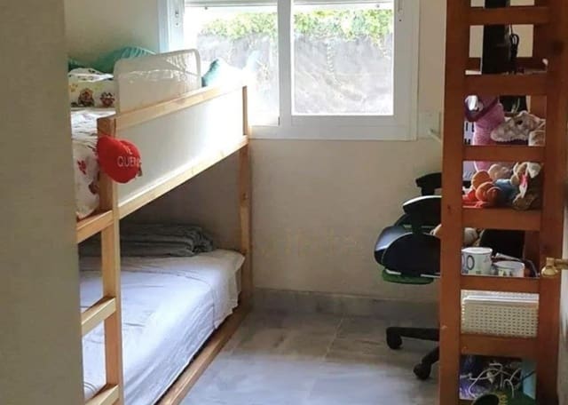 3 soverom Leilighet til salgs i Puerto Banus, Marbella med svømmebasseng - € 460 000 (Ref: 8796333)