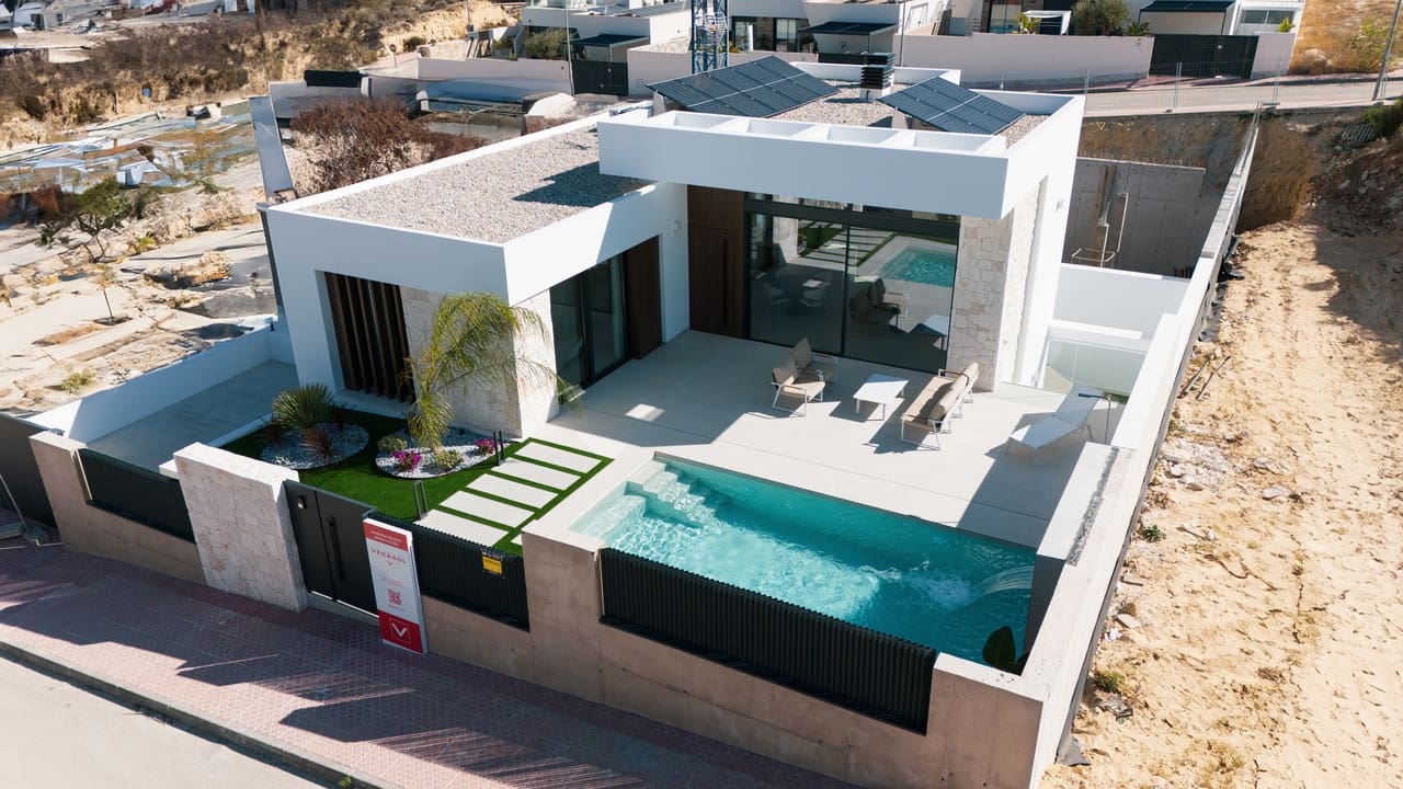 4 soverom Villa til salgs i Rojales med svømmebasseng - € 575 000 (Ref: 8799662)