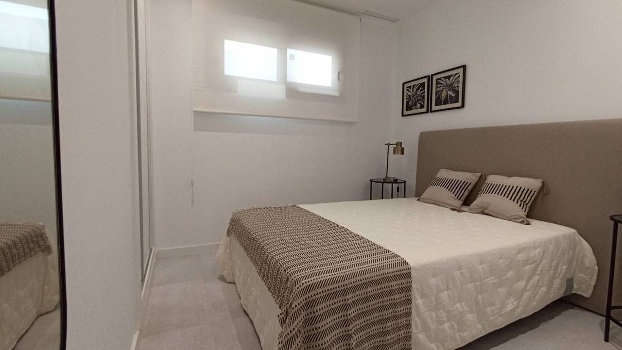 3 bedroom Apartment for sale in Torre de la Horadada with pool - € 475,000 (Ref: 8799664)