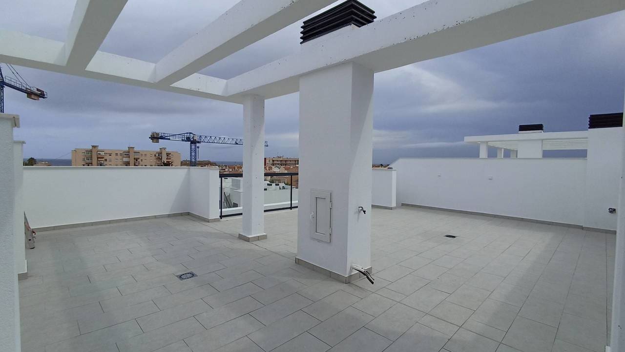 3 bedroom Apartment for sale in Torre de la Horadada with pool - € 475,000 (Ref: 8799664)