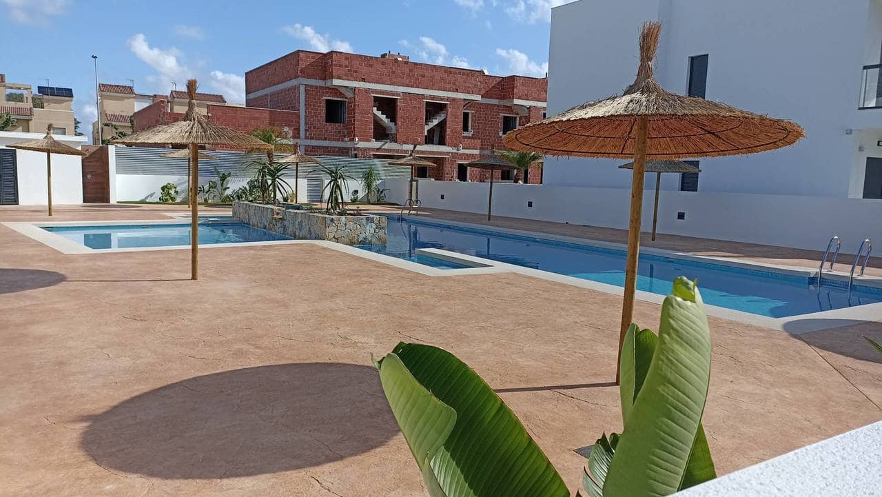 3 bedroom Apartment for sale in Torre de la Horadada with pool - € 475,000 (Ref: 8799664)