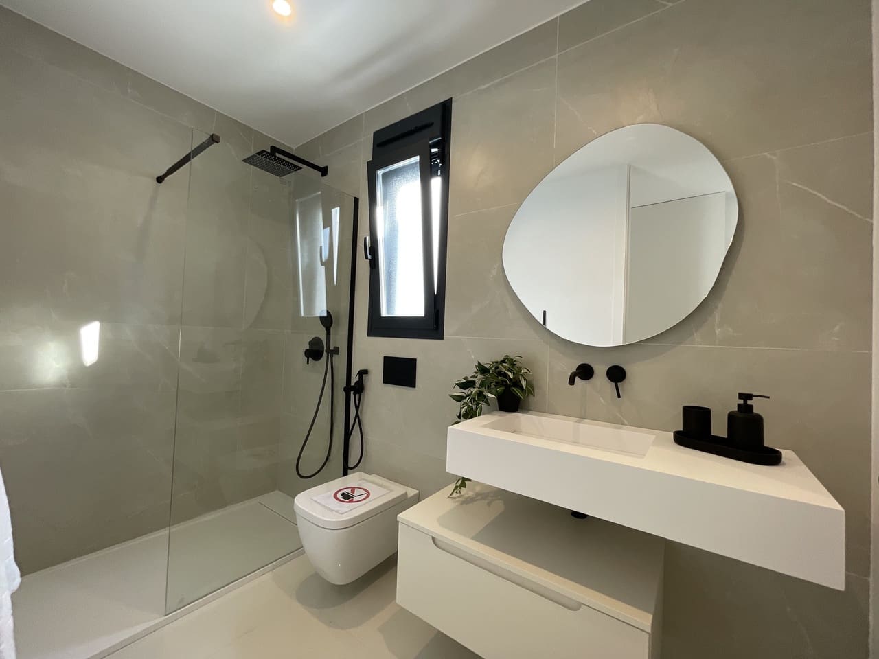3 slaapkamer Villa te koop in San Miguel de Salinas met zwembad - € 399.900 (Ref: 8800025)