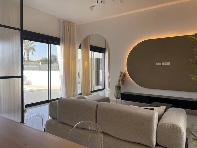 3 slaapkamer Villa te koop in San Miguel de Salinas met zwembad - € 399.900 (Ref: 8800025)