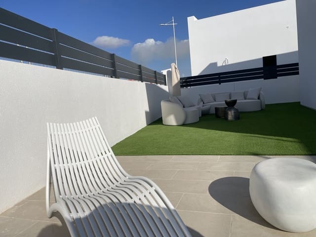 Chalet de 3 habitaciones en San Miguel de Salinas en venta con piscina - 499.900 € (Ref: 8800311)