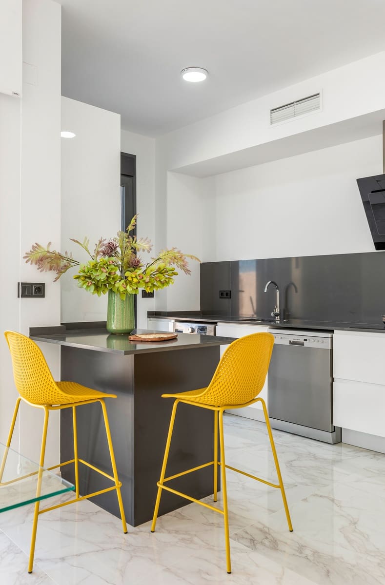 3 slaapkamer Villa te koop in Benijofar met zwembad garage - € 435.000 (Ref: 8810621)