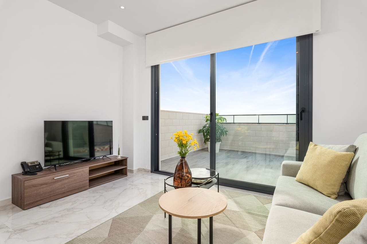 3 slaapkamer Villa te koop in Benijofar met zwembad garage - € 435.000 (Ref: 8810621)