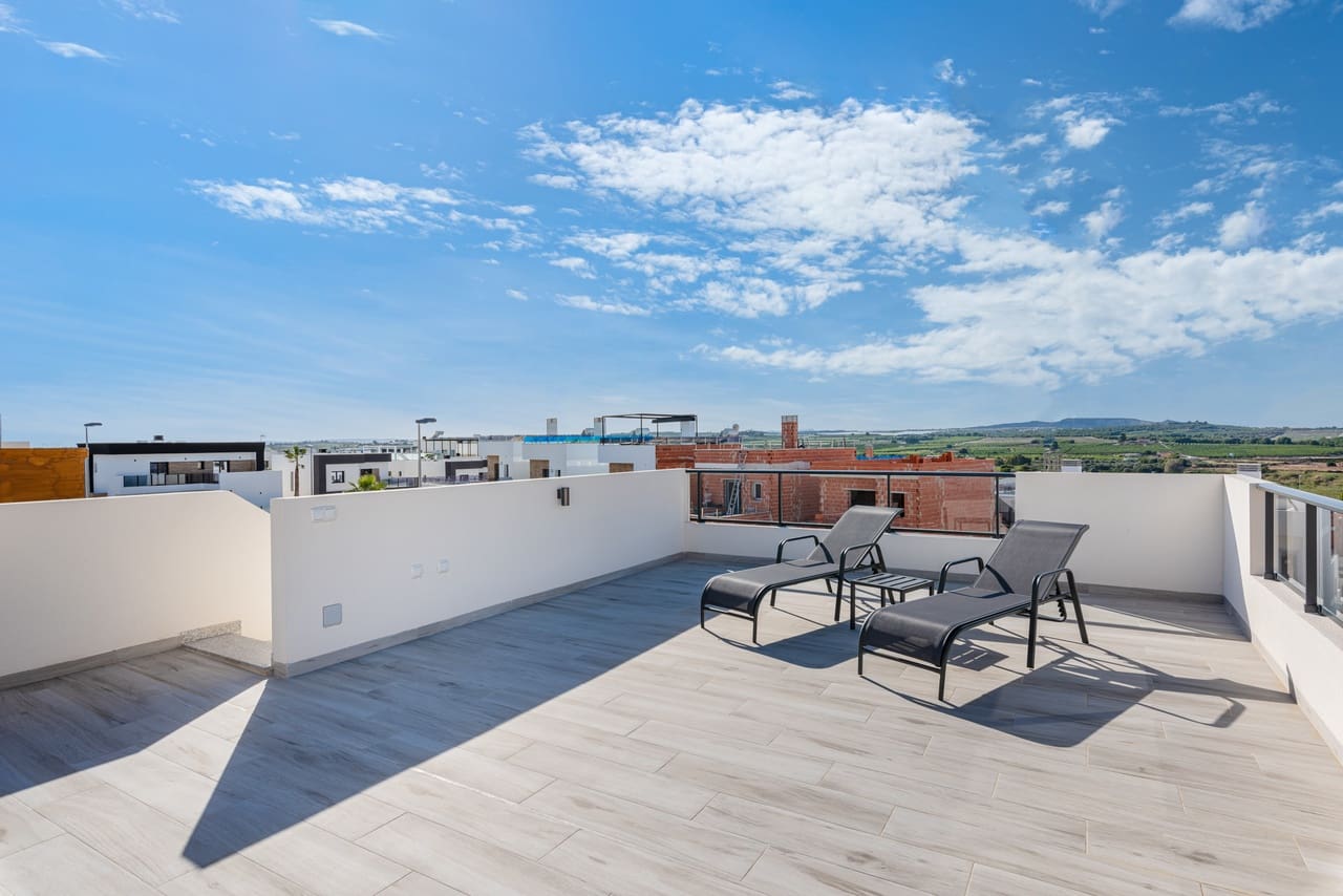 3 slaapkamer Villa te koop in Benijofar met zwembad garage - € 435.000 (Ref: 8810621)