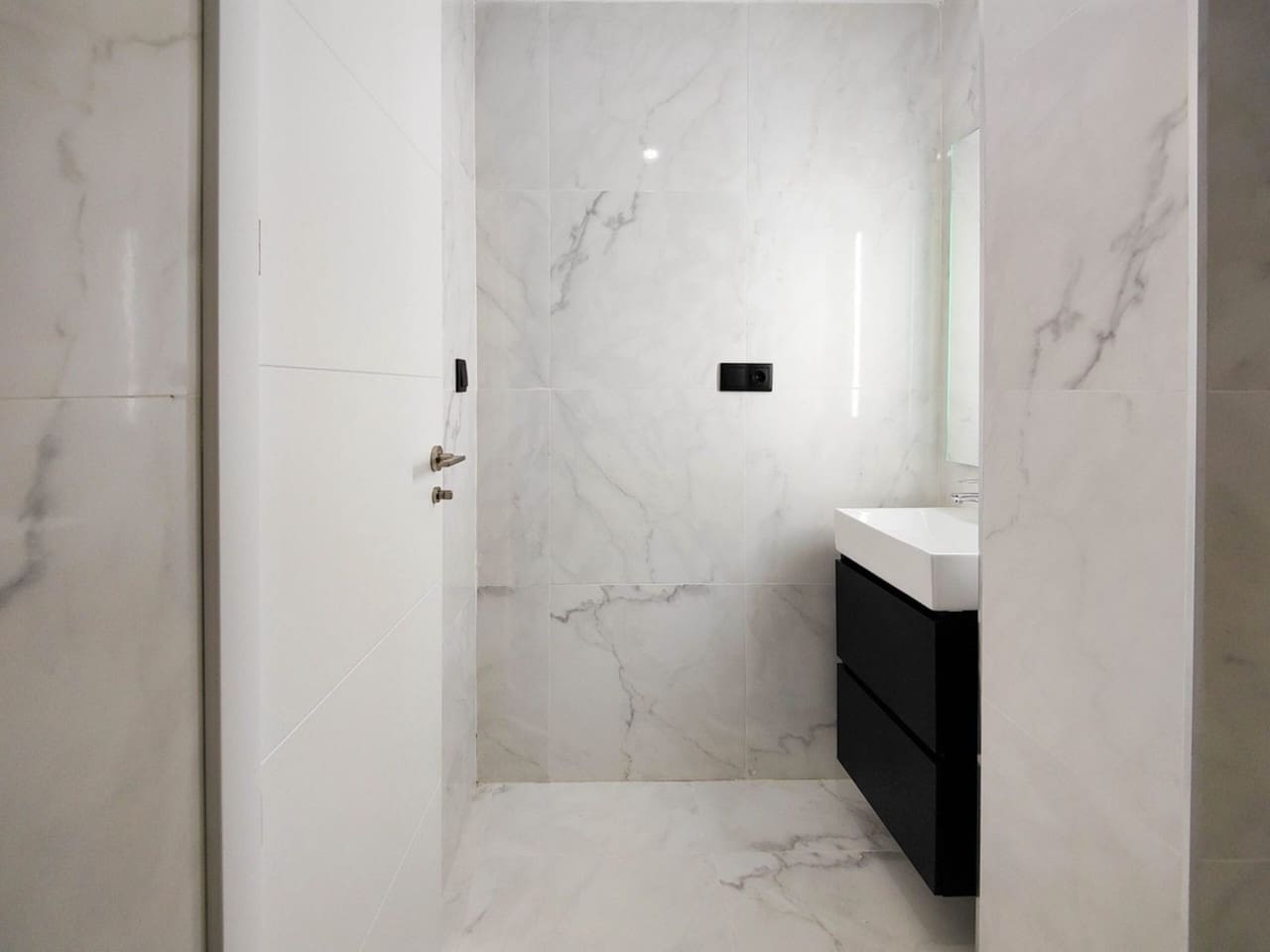 2 slaapkamer Appartement te koop in Punta Prima met zwembad - € 189.000 (Ref: 8822095)