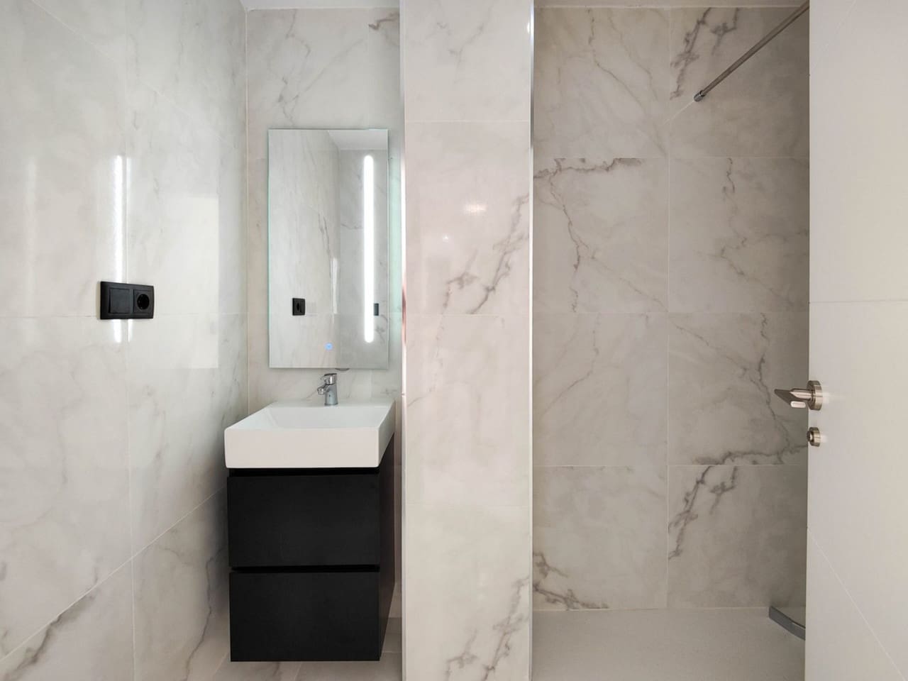 2 slaapkamer Appartement te koop in Punta Prima met zwembad - € 189.000 (Ref: 8822095)