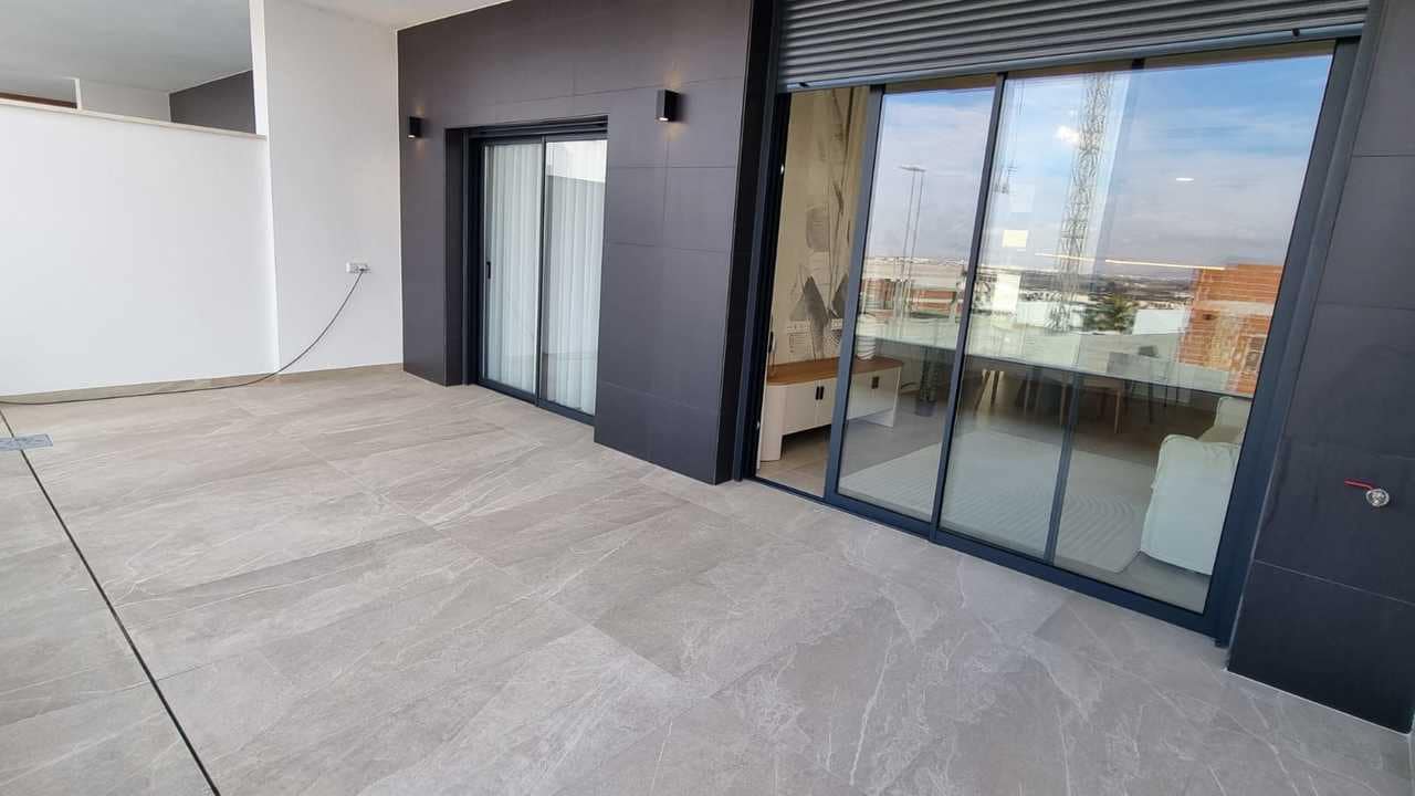 3 Zimmer Apartment zu verkaufen in Los Montesinos mit Pool Garage - 247.000 € (Ref: 8842306)