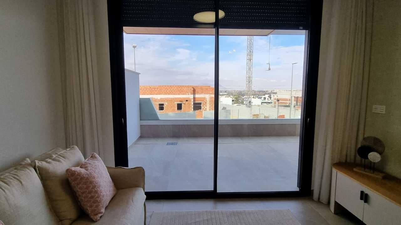 3 Zimmer Apartment zu verkaufen in Los Montesinos mit Pool Garage - 247.000 € (Ref: 8842306)