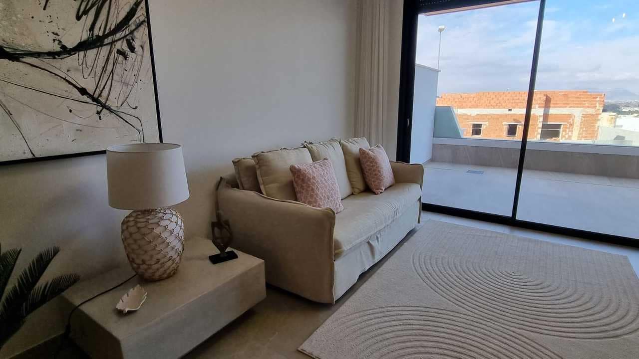 3 Zimmer Apartment zu verkaufen in Los Montesinos mit Pool Garage - 247.000 € (Ref: 8842306)