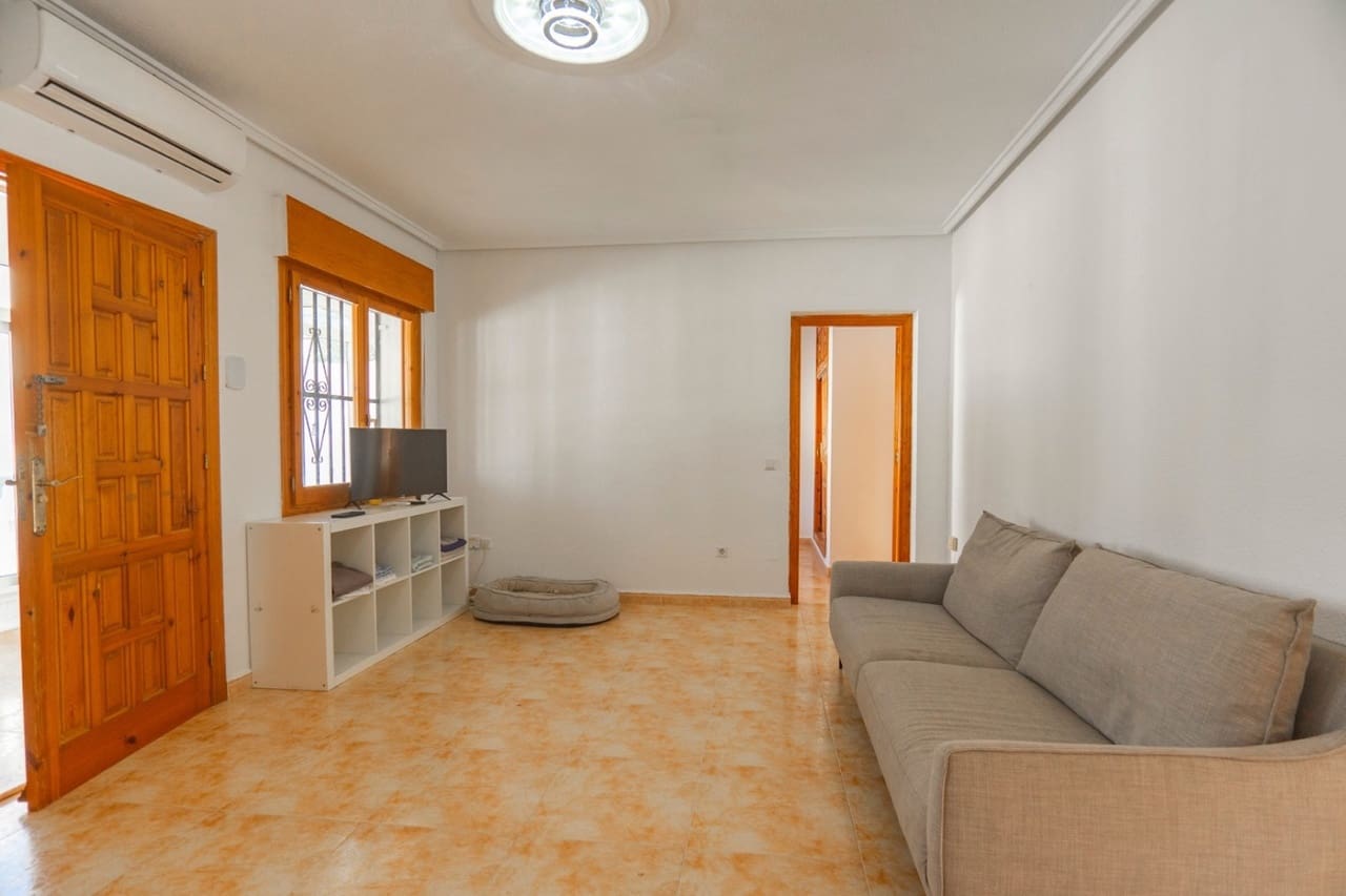 3 quarto Moradia para venda em Ciudad Quesada com piscina - 182 500 € (Ref: 8843282)