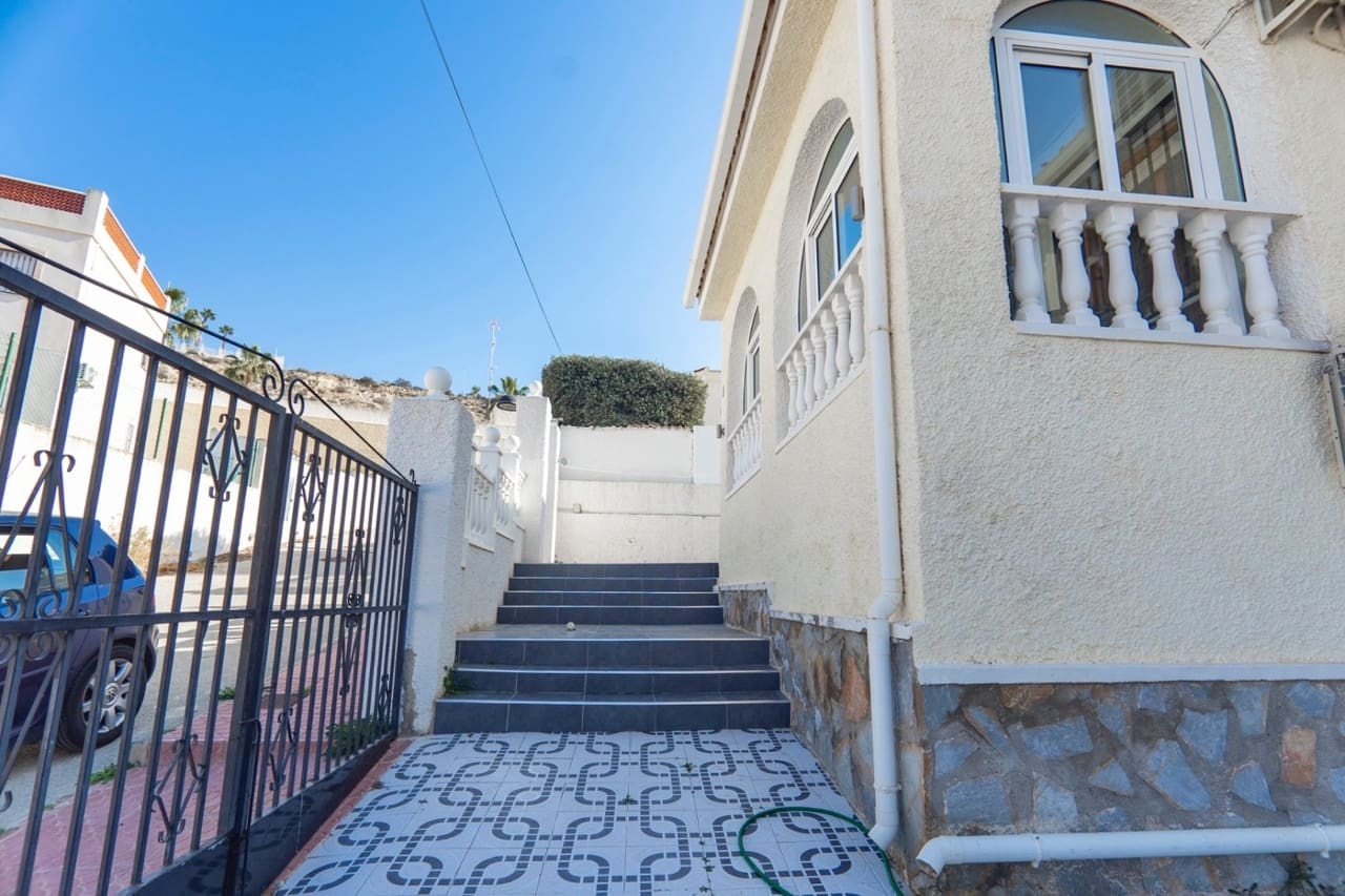 3 quarto Moradia para venda em Ciudad Quesada com piscina - 182 500 € (Ref: 8843282)