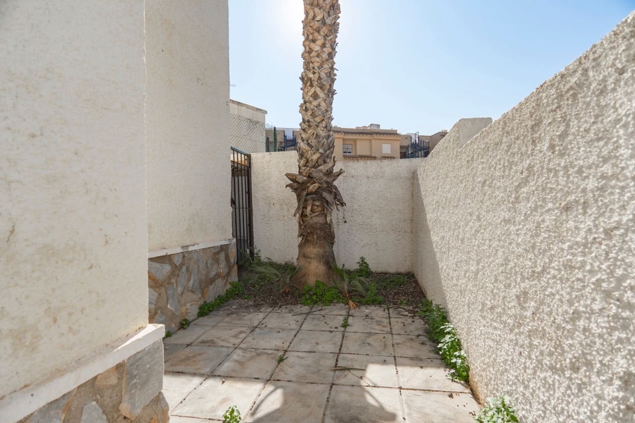 3 quarto Moradia para venda em Ciudad Quesada com piscina - 182 500 € (Ref: 8843282)