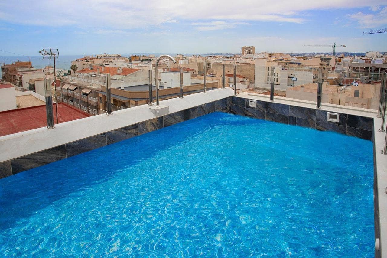 2 chambre Appartement à vendre à Torrevieja avec piscine - 280 000 € (Ref: 8855197)