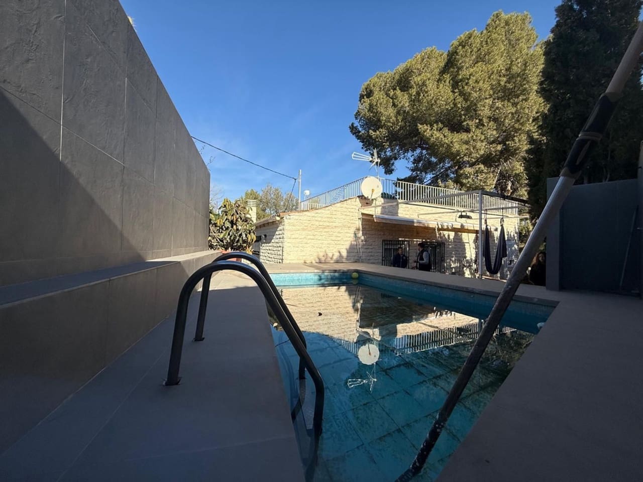 3 makuuhuone Huvila myytävänä paikassa Elda mukana uima-altaan - 185 000 € (Ref: 8857190)