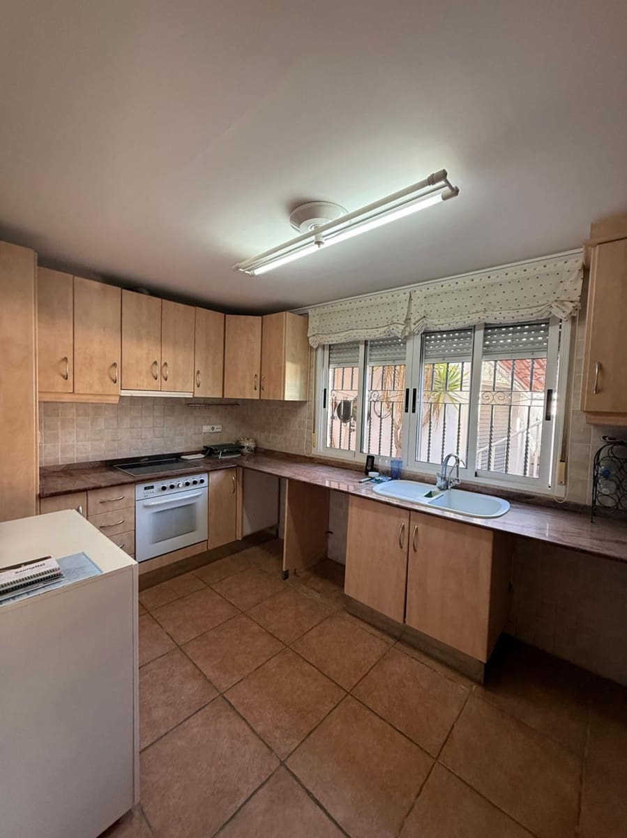 3 makuuhuone Huvila myytävänä paikassa Elda mukana uima-altaan - 185 000 € (Ref: 8857190)