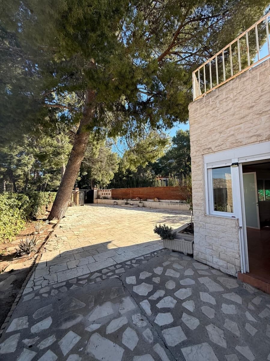 3 makuuhuone Huvila myytävänä paikassa Elda mukana uima-altaan - 185 000 € (Ref: 8857190)