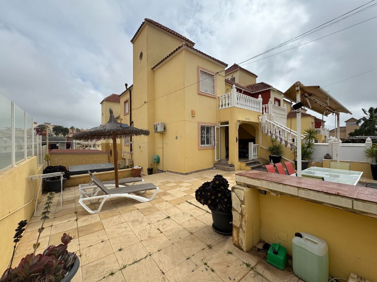 4 soveværelse Lejlighed til salg i San Miguel de Salinas med swimmingpool - € 179.995 (Ref: 8860701)