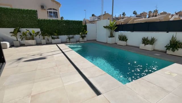 3 soveværelse Villa til salg i Los Altos med swimmingpool garage - € 499.000 (Ref: 8863460)