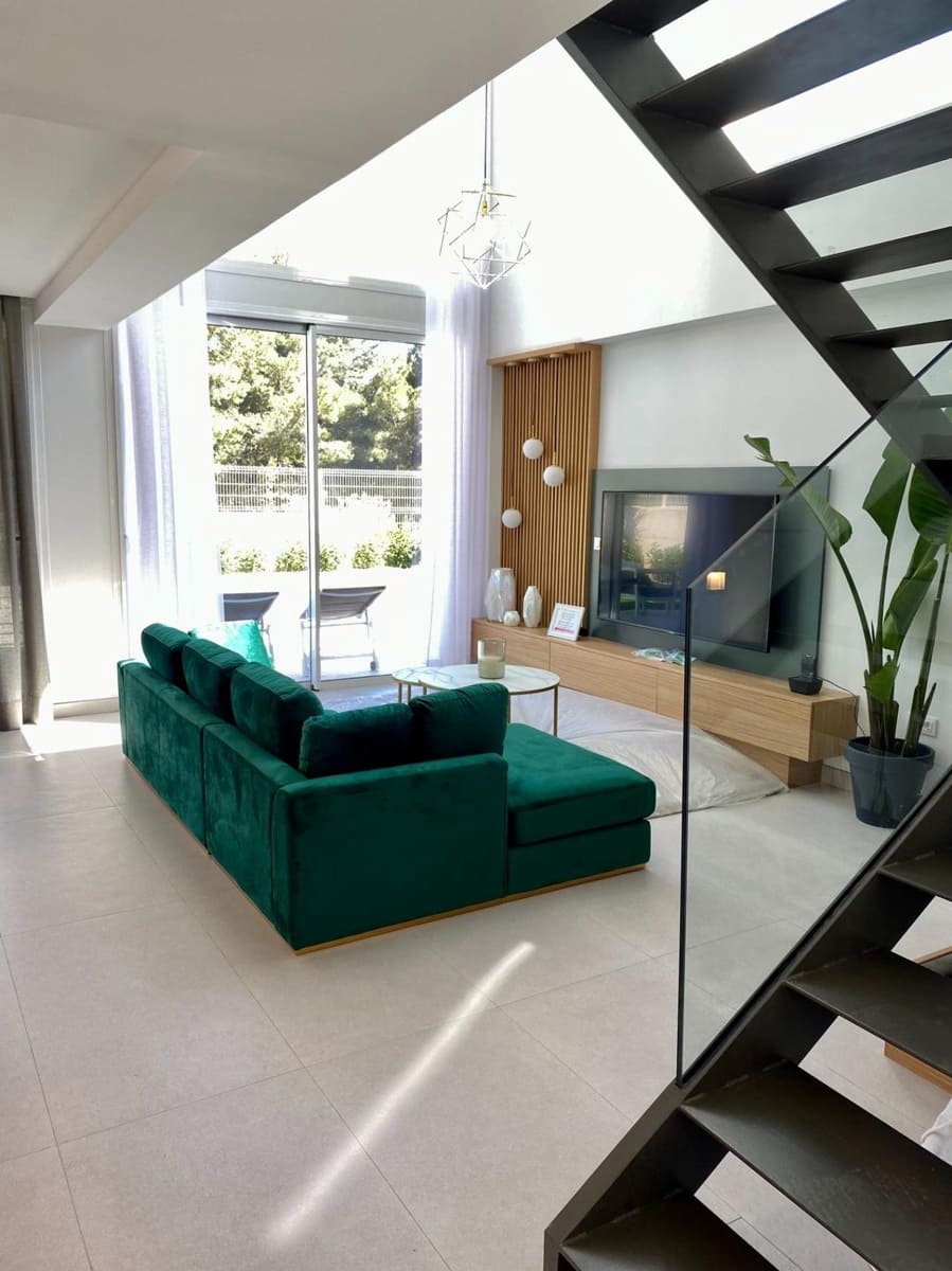 Chalet de 3 habitaciones en Finestrat en venta con piscina - 840.000 € (Ref: 8869212)