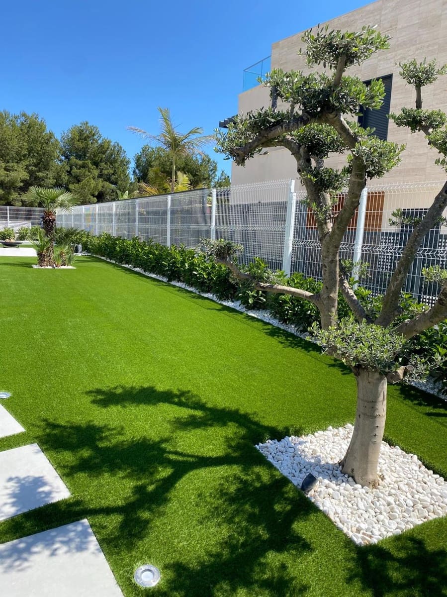 Chalet de 3 habitaciones en Finestrat en venta con piscina - 840.000 € (Ref: 8869212)