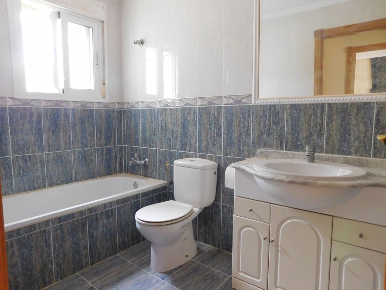 Chalet de 3 habitaciones en Ciudad Quesada en venta con piscina - 190.000 € (Ref: 8869232)