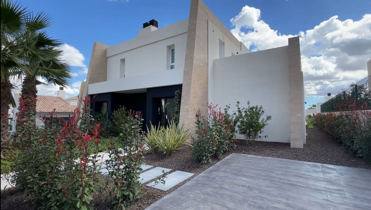 3 quarto Casa em Banda para venda em Algorfa com piscina - 495 000 € (Ref: 8878679)