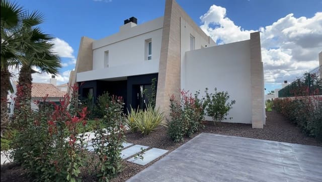 Casa de 3 habitaciones en Algorfa en venta con piscina garaje - 495.000 € (Ref: 8878679)