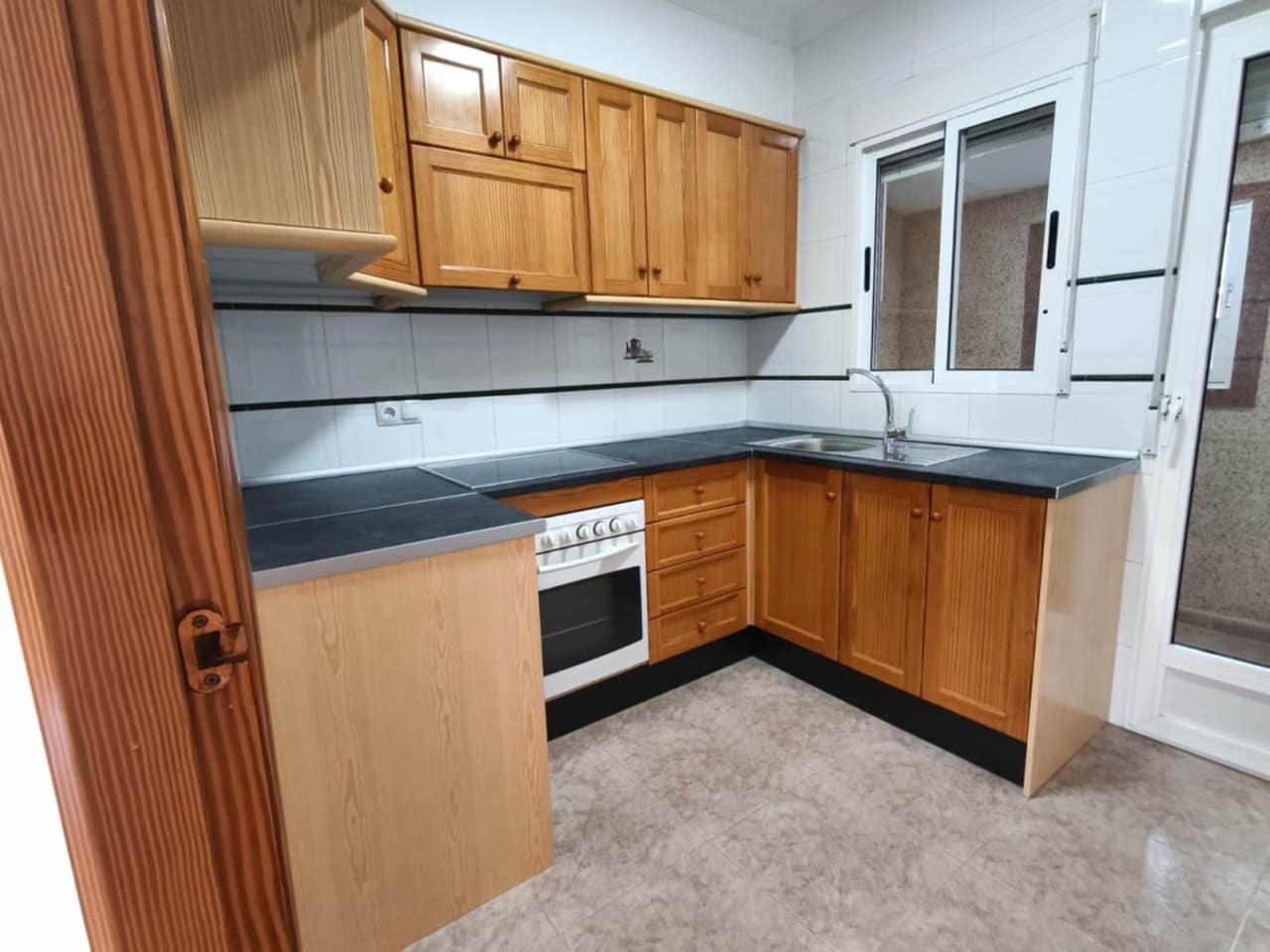 3 soveværelse Villa til salg i Algorfa - € 175.000 (Ref: 8887914)