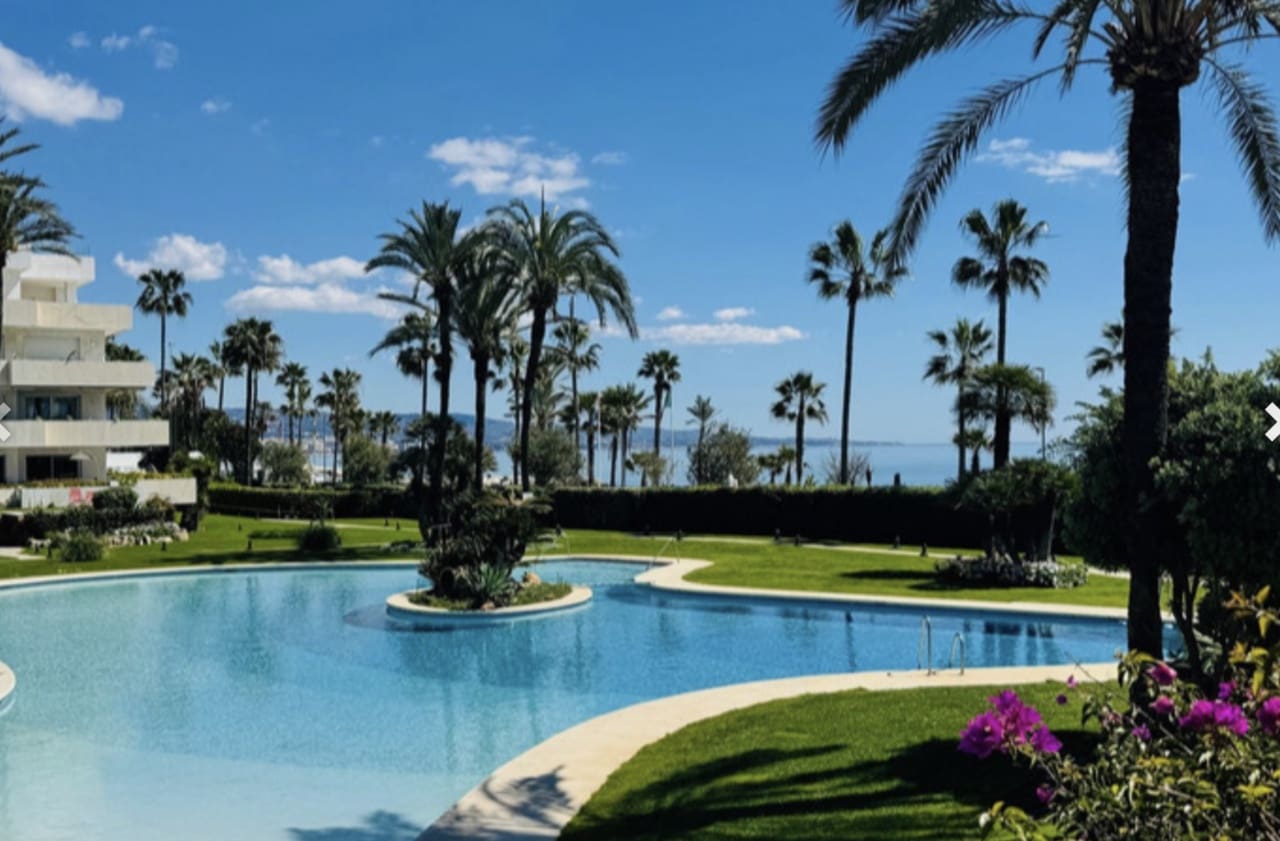 3 soverom Leilighet til salgs i Puerto Banus med svømmebasseng garasje - € 2 600 000 (Ref: 8898092)