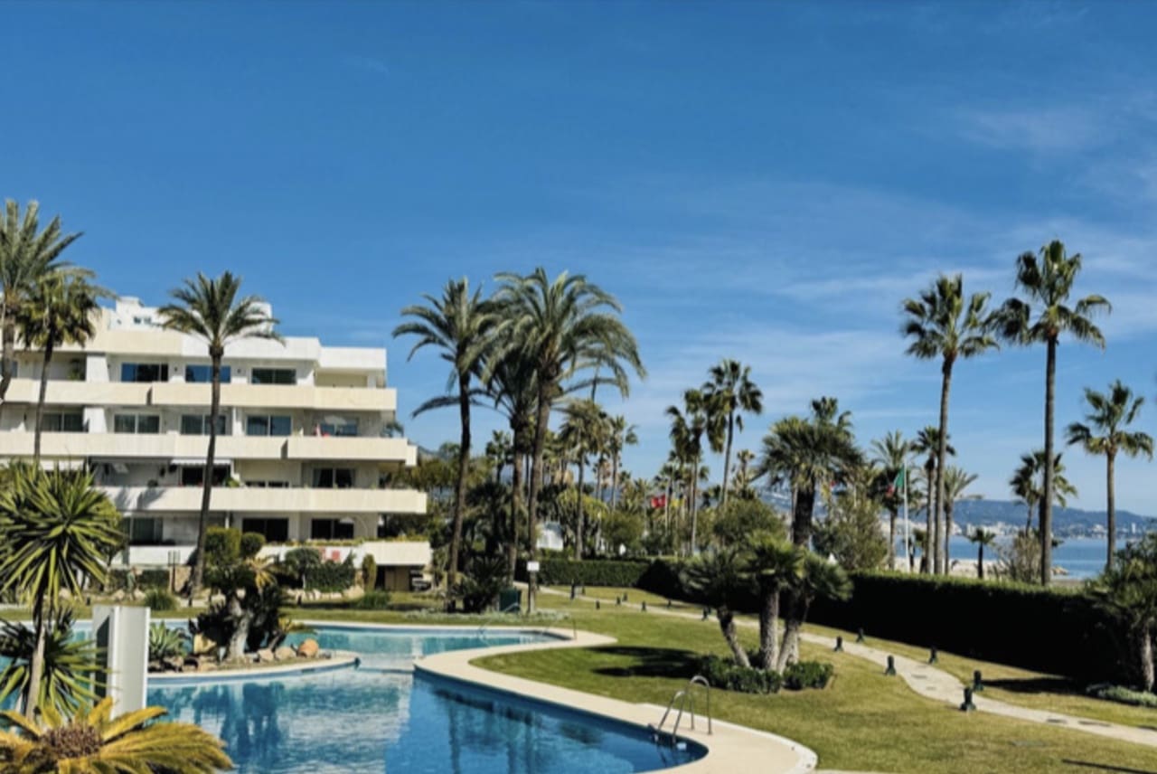 3 soverom Leilighet til salgs i Puerto Banus med svømmebasseng garasje - € 2 600 000 (Ref: 8898092)