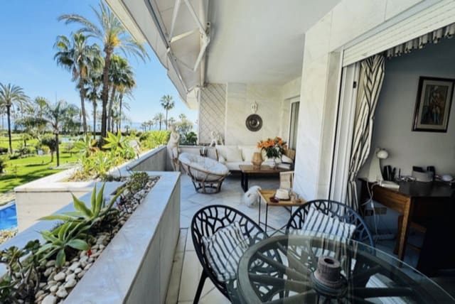 3 soverom Leilighet til salgs i Puerto Banus, Marbella med svømmebasseng garasje - € 2 600 000 (Ref: 8898092)